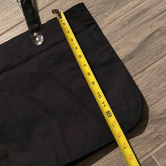 - Elton John VIP Tour Tote Bag New Never Used - Picture 5 of 6